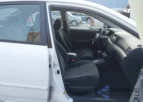 2008 Toyota Corolla S z USA, uszkodzony, nr VIN 1NXBR30E88Z040211